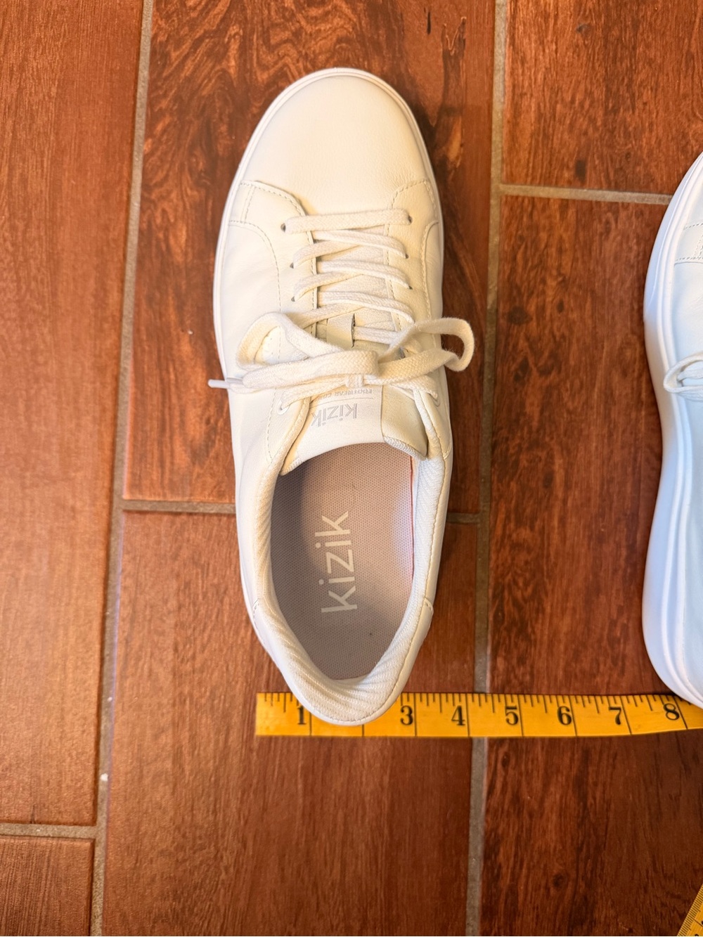 White Leather Women’s Sneakers - VEGAS 2 Low-Top Size 9 Wide - Picture 5 of 9